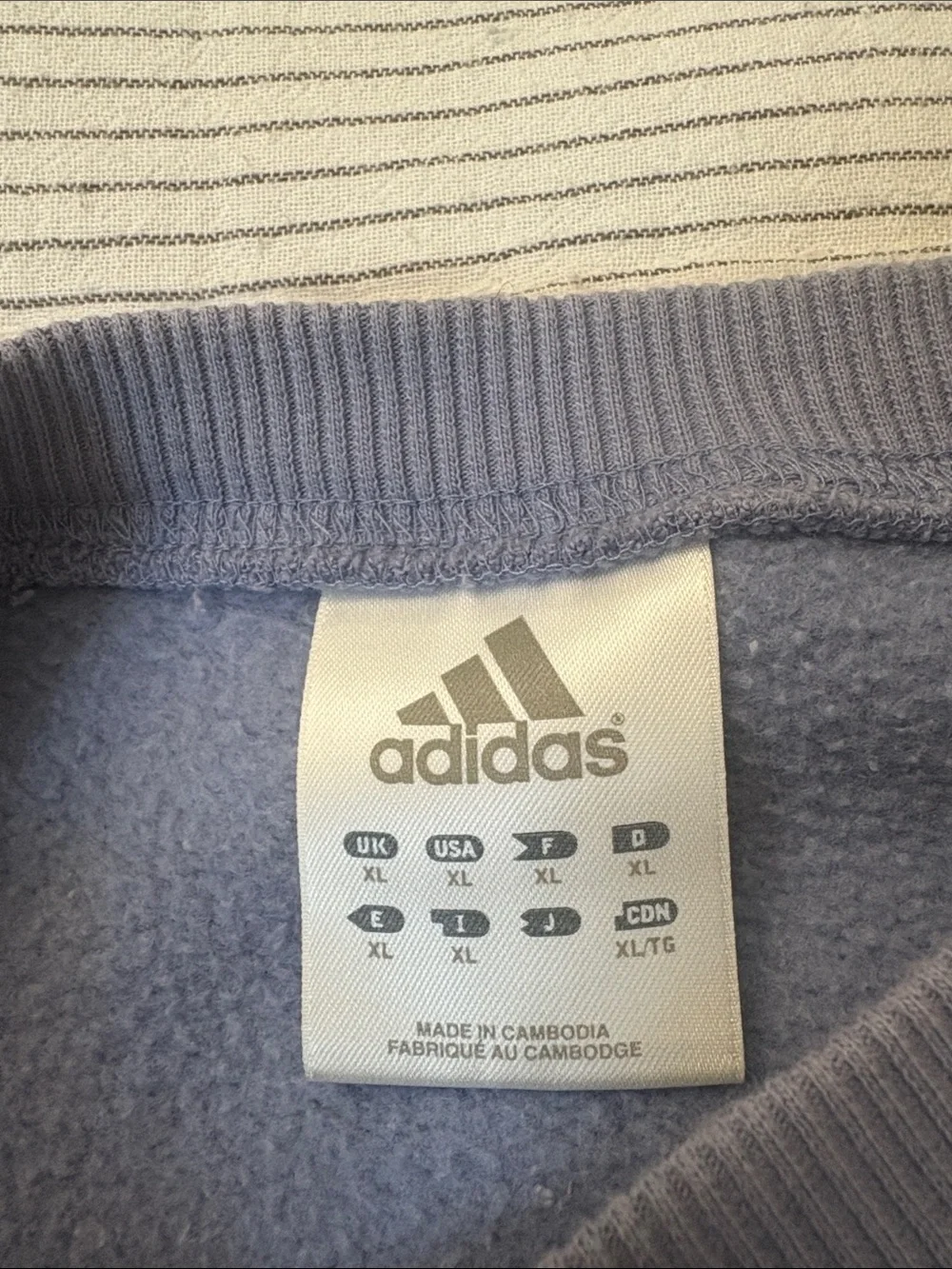 Vintage Adidas Lavender Crewneck Sweatshirt (2002)